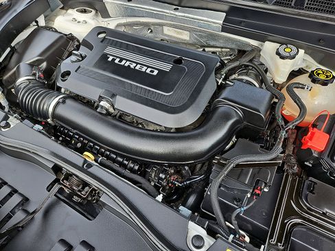 Used 2019 Cadillac XT4 Sport image 28