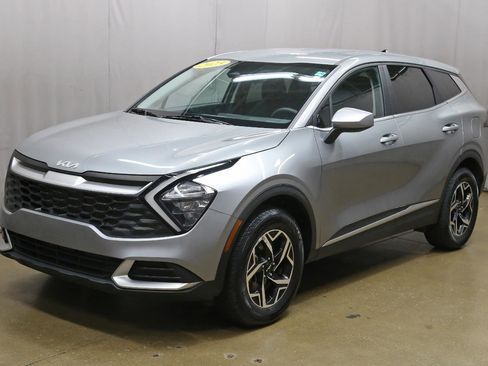 Used 2023 Kia Sportage LX image 19