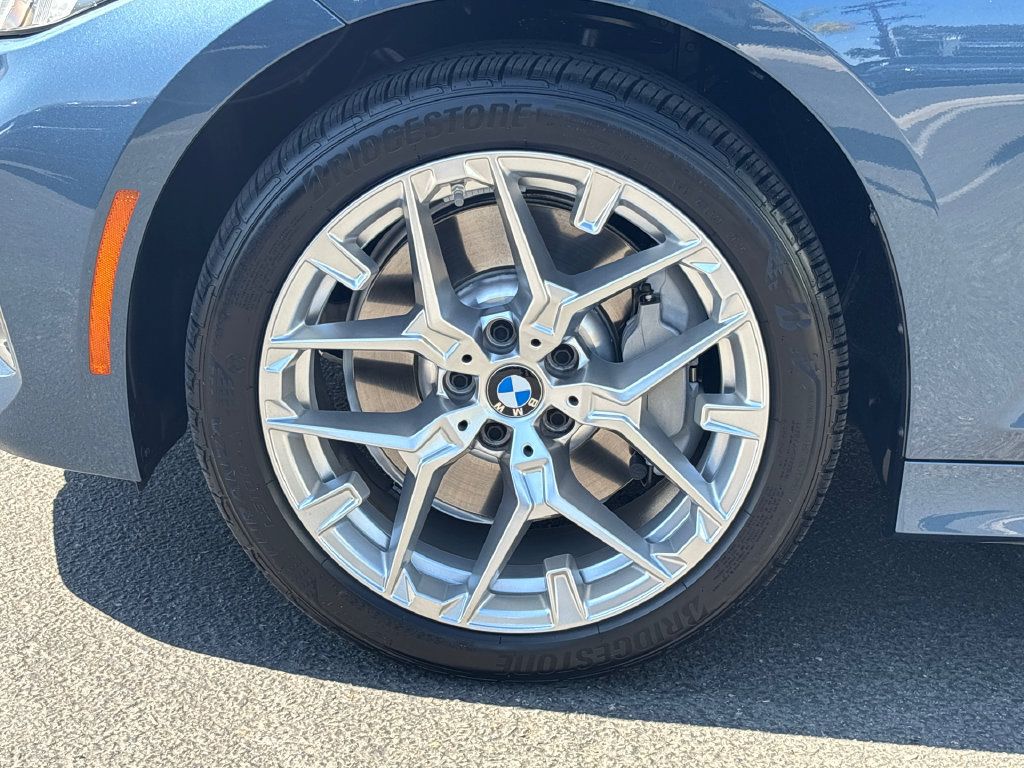 Used 2026 BMW 330i xDrive Sedan w/ Convenience Package AWD/4WD image 7