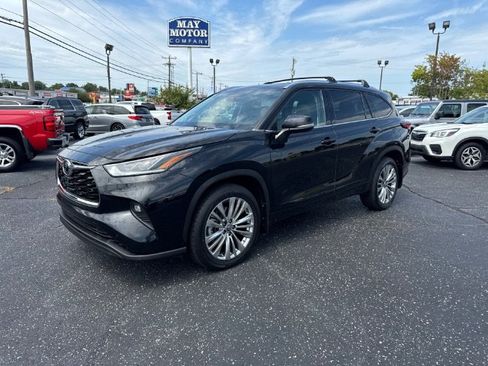 Used 2022 Toyota Highlander Limited AWD/4WD image 1