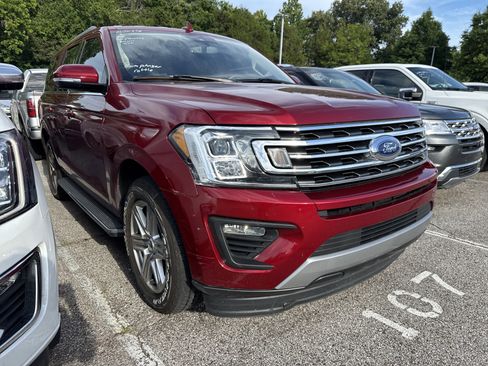 Used 2019 Ford Expedition XLT w/ Equipment Group 202A RWD image 1