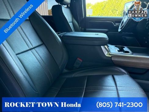 Used 2024 Chevrolet Silverado 2500 High Country w/ High Country Premium Package AWD/4WD image 17