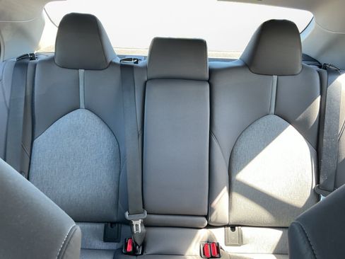 Used 2022 Toyota Camry LE w/ Convenience Package FWD image 15