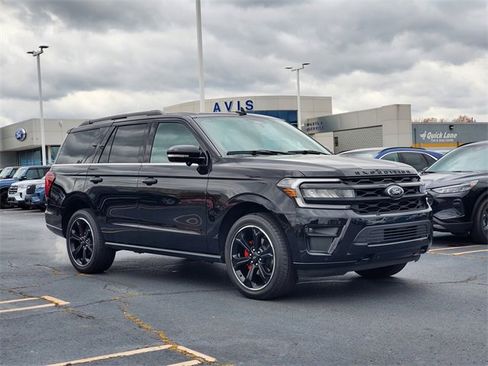 Certified 2023 Ford Expedition Limited image 2