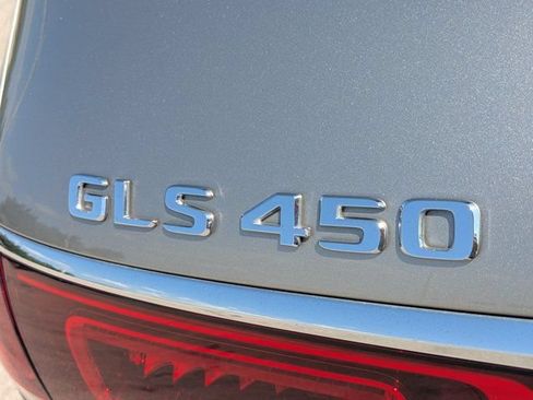 Used 2022 Mercedes-Benz GLS 450 4MATIC image 15
