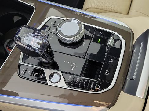 Certified 2022 BMW X5 xDrive45e w/ Executive Package image 22