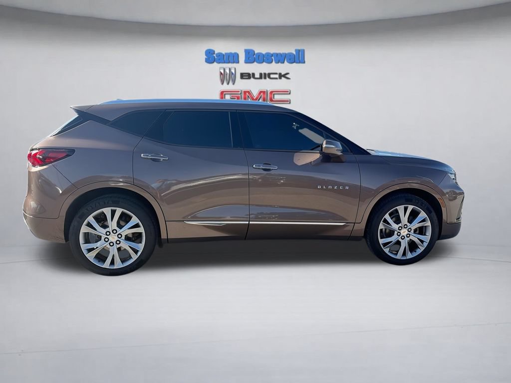 Certified 2019 Chevrolet Blazer Premier w/ Sun and Wheels Package FWD image 11