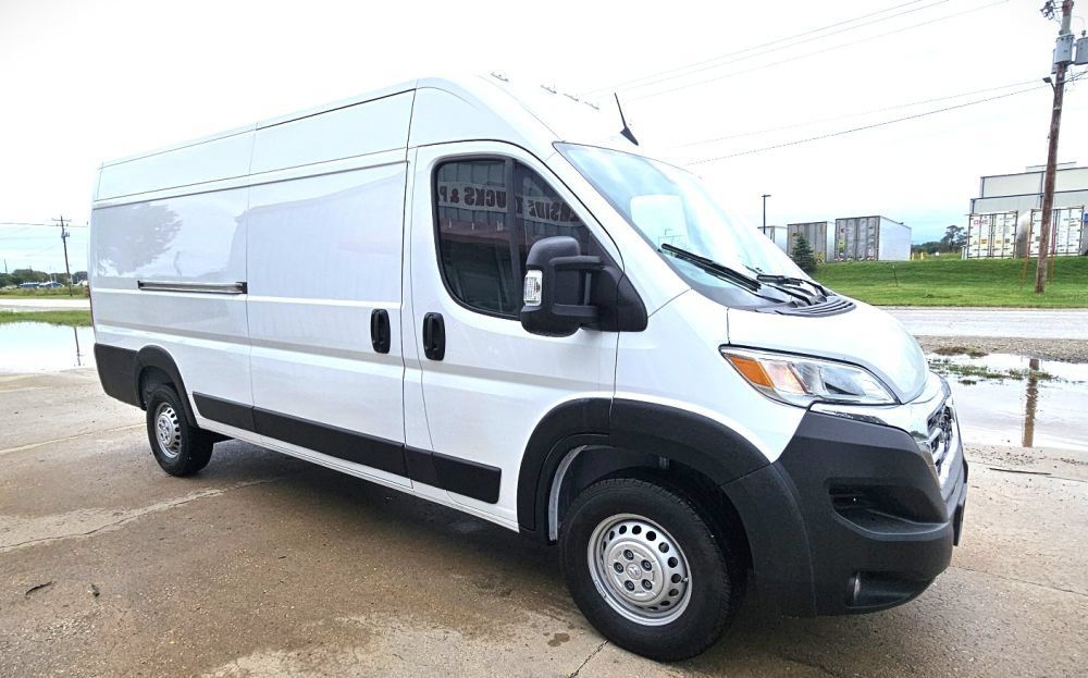 Used 2026 RAM ProMaster 3500 w/ Convenience Group FWD image 3
