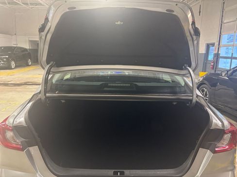 Used 2025 Toyota Camry LE image 30