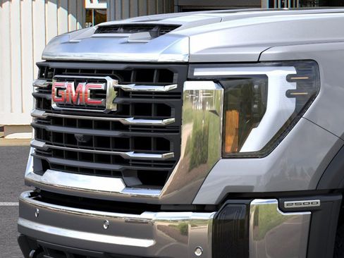 New 2026 GMC Sierra 2500 SLT w/ SLT Premium Package AWD/4WD image 13
