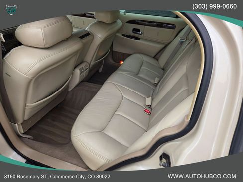 Used 2000 Lincoln Town Car Cartier image 8
