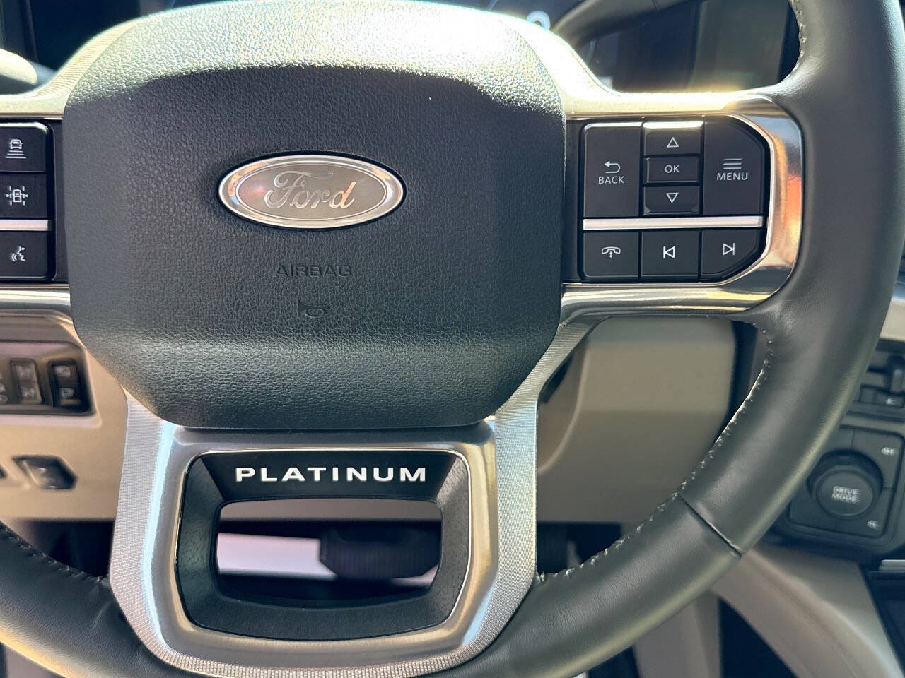 Used 2026 Ford F450 Platinum w/ Platinum Plus Package AWD/4WD image 28