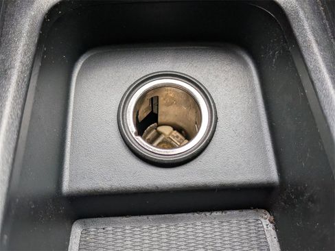 Certified 2023 Volvo XC90 B6 Plus w/ Protection Package Premier image 32