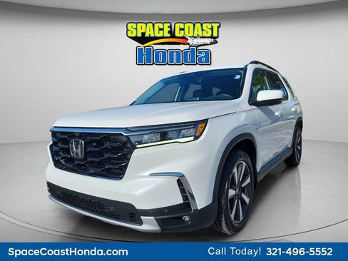 Certified 2023 Honda Pilot Elite image 10