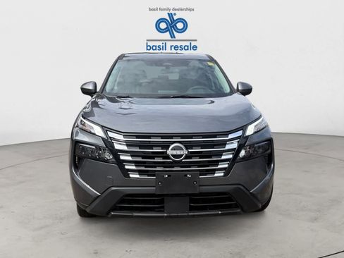 Used 2025 Nissan Rogue SV image 6