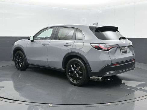 Used 2023 Honda HR-V Sport image 6