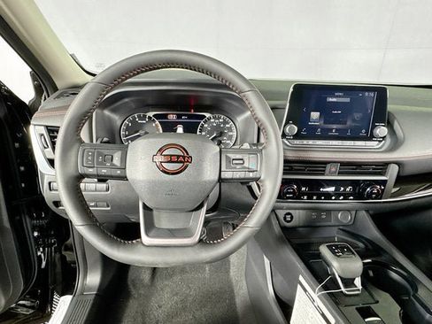 New 2026 Nissan Rogue SV image 10