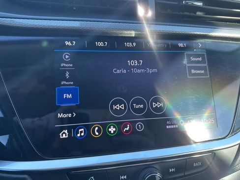 Used 2023 Buick Encore GX Select image 14