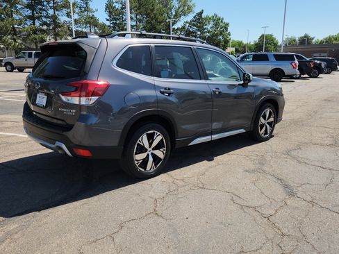 Used 2021 Subaru Forester Touring AWD/4WD image 10