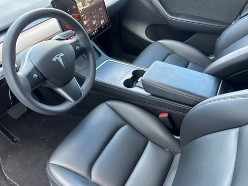 Used 2023 Tesla Model Y Long Range AWD/4WD image 11