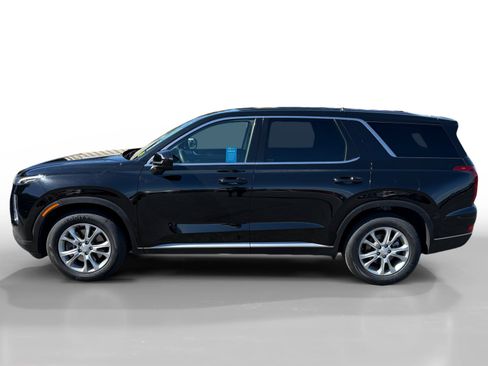 Used 2022 Hyundai Palisade SE FWD image 2