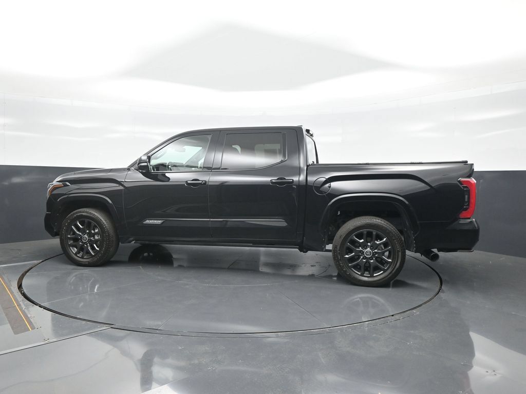 Used 2024 Toyota Tundra Platinum AWD/4WD image 4