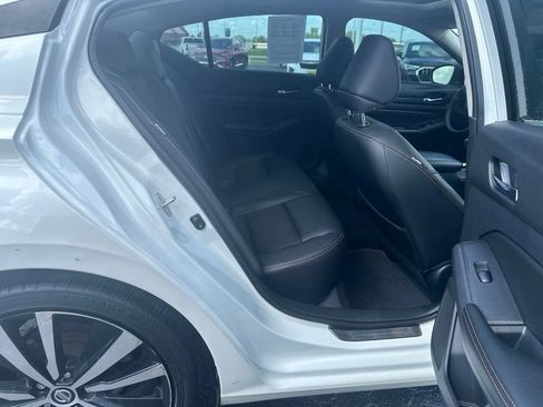 Used 2019 Nissan Altima 2.5 SR w/ SR Premium Package FWD image 13