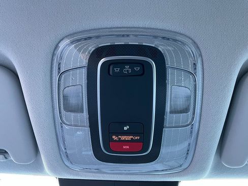 Used 2025 Hyundai Kona SEL image 17