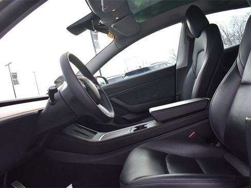 Used 2021 Tesla Model 3 Performance image 21