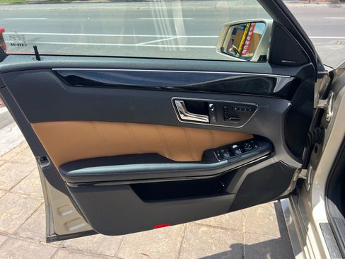Used 2010 Mercedes-Benz E 350 Sedan image 10