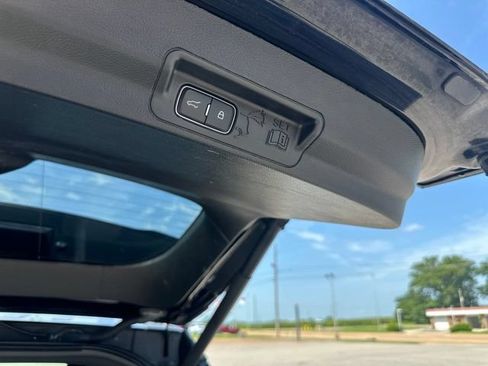 Used 2020 Ford Explorer Limited RWD image 26