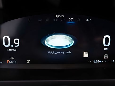 New 2026 Ford Explorer Active w/ Active Comfort Package RWD image 30