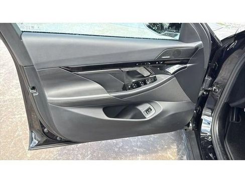 Used 2026 BMW 530i RWD image 13