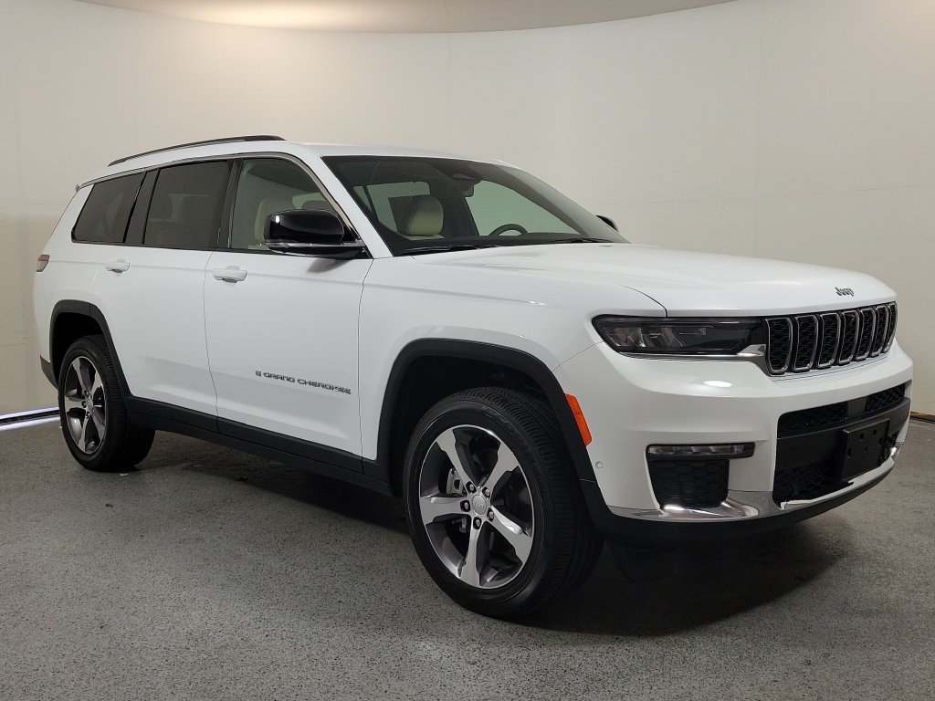 Used 2023 Jeep Grand Cherokee L Limited w/ Luxury Tech Group II AWD/4WD image 1