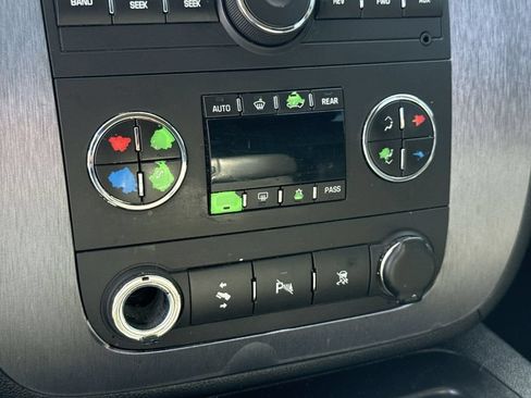 Used 2011 Chevrolet Tahoe LT AWD/4WD image 21