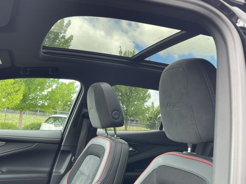 Used 2024 Chevrolet Blazer EV RS RWD image 22