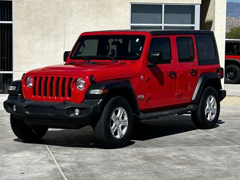 Used 2020 Jeep Wrangler Unlimited Sport S AWD/4WD image 3