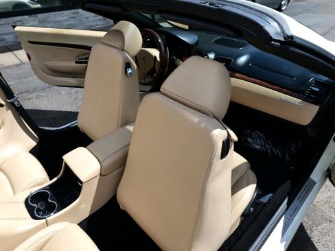 Used 2015 Maserati GranTurismo Convertible image 40