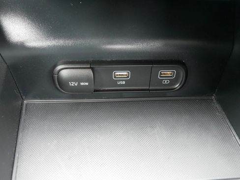 Used 2023 Kia K5 LXS image 33