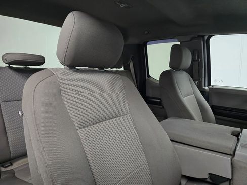 Used 2019 Ford F150 XLT image 19