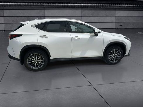 Certified 2025 Lexus NX 250 FWD w/ Towing Package (2000 Lbs) image 9