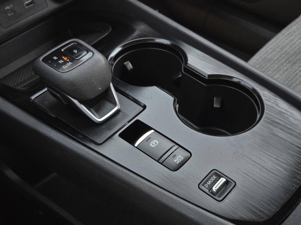 Certified 2023 Nissan Rogue SV FWD image 23