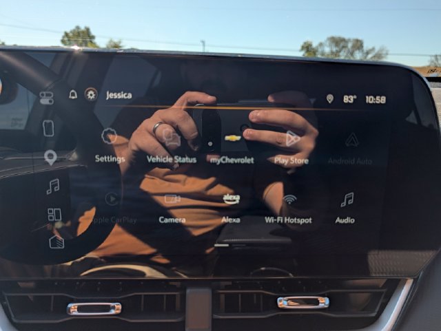 Used 2025 Chevrolet Equinox LT FWD image 19