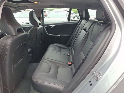 Used 2018 Volvo V60 T5 Dynamic w/ Vision Package AWD/4WD image 10