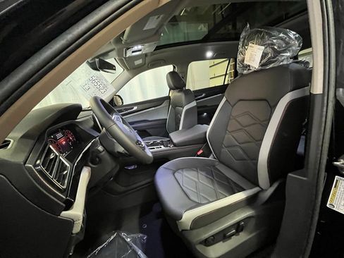 New 2026 Volkswagen Atlas Peak Edition AWD/4WD image 10