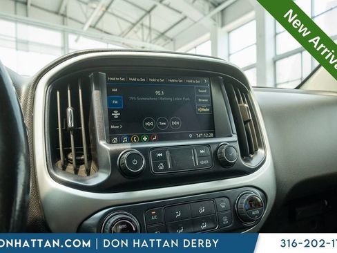 Used 2019 Chevrolet Colorado ZR2 w/ ZR2 Midnight Special Edition AWD/4WD image 7