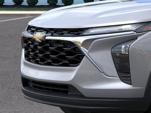 New 2026 Chevrolet Trax LS w/ LS Convenience Package FWD image 13