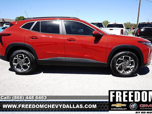 New 2026 Chevrolet Trax LT FWD image 36