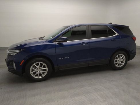 Used 2022 Chevrolet Equinox LT FWD image 2