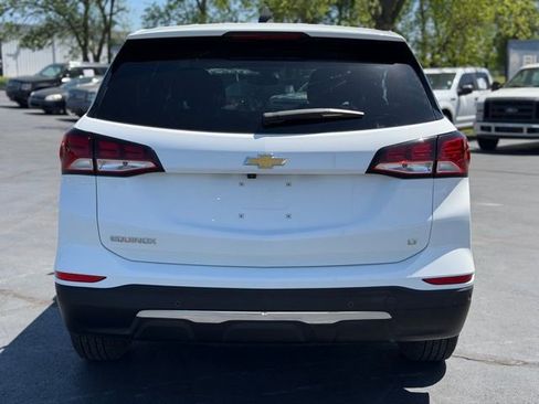 Used 2022 Chevrolet Equinox LT w/ Driver Convenience Package image 6